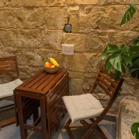 Authentic Gf With Terrace At The 3 Cities Marina Appartement