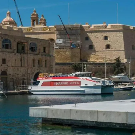 Authentic Gf With Terrace At The 3 Cities Marina