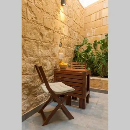 Appartement Authentic Gf With Terrace At The 3 Cities Marina *