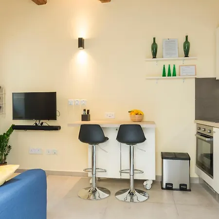 Authentic Gf With Terrace At The 3 Cities Marina * Cospicua